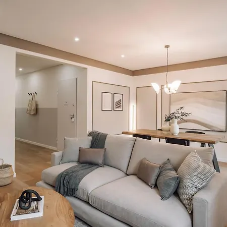 Apartment Ofir - 2 Bedrooms And Office In Alvalade Lisbon