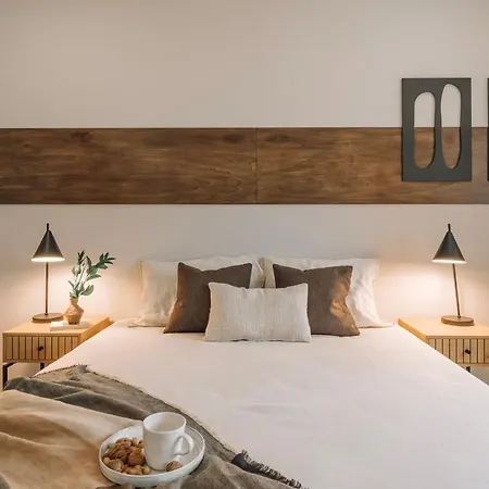 Ofir - 2 Bedrooms And Office In Alvalade * Lizbona